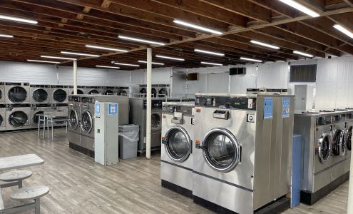 Laundry World - Lake St