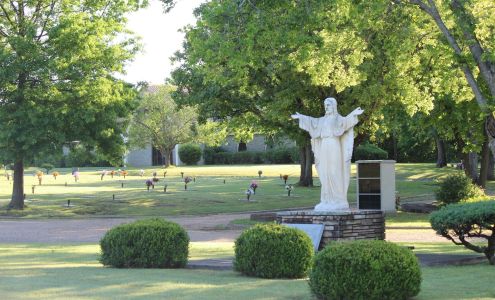 Woodlawn Memorial Park