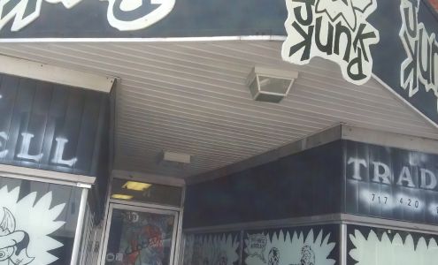 Surfin Cow Comics Waynesboro