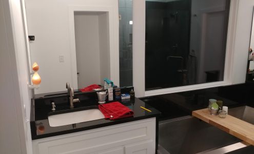 Glenn Martin Glass & Frames McMinnville