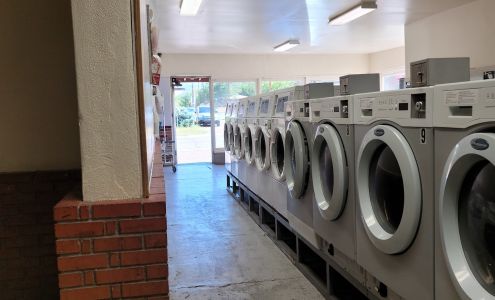 Earl's Guarantee Laundromat