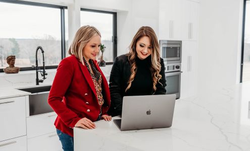 I Sell Houses Real Estate Co.