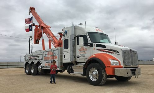 J.D.'s Wrecker Service Munday