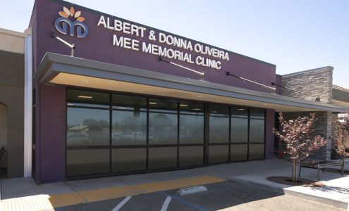 Albert and Donna Oliveira Clinic