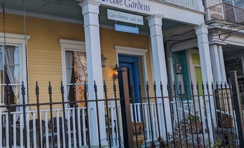 Wren's Tontine Shade & Design