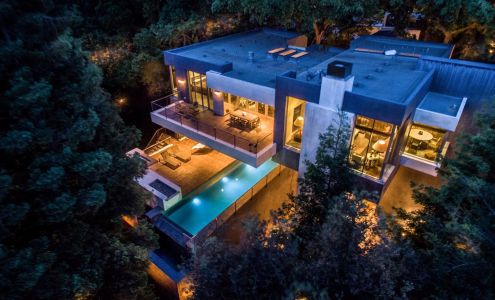 The MacDonald Group at PMZ Real Estate