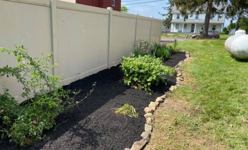 Mott's Landscapes & Lawncare