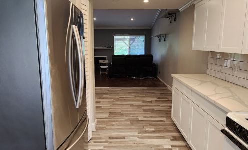 Ray Mendez - Real Estate Agent