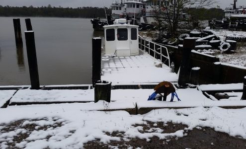 Berry Brothers Dock 1414 River Rd, Berwick Louisiana 70342