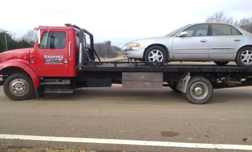 Brooks Towing, light an medium duty towing Service & Repossession service/ owner Shane Brooks Ashland