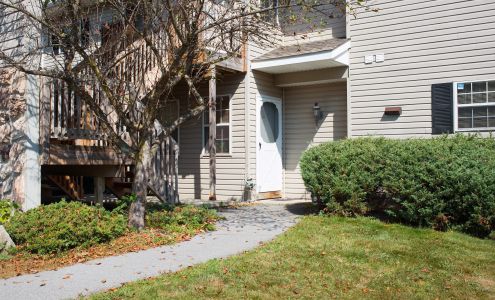 Village Park Apartments Pleasant Valley