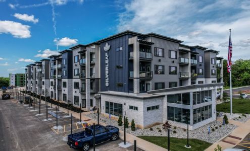 Silverleaf Apartments