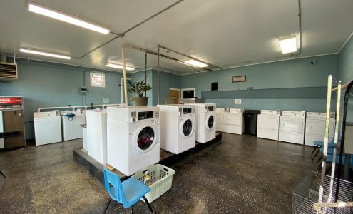 Johnsons Coin Laundry Beach