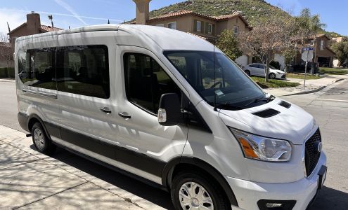 DSM Van Auto Rental