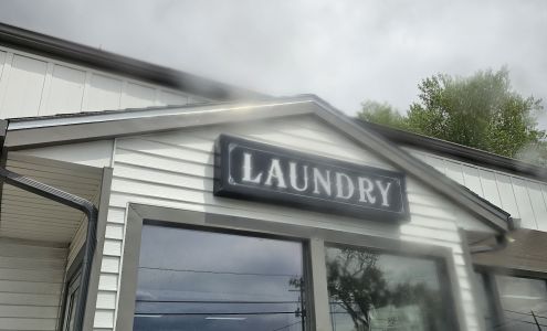 Deluxe Laundry Service