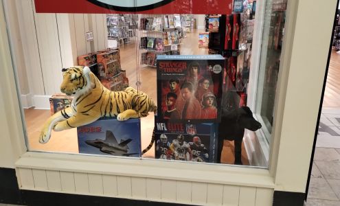 GO! CALENDARS, GAMES & TOYS LANSING MALL