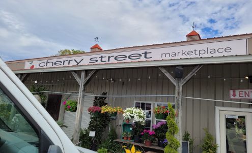 Cherry Street Marketplace Seneca