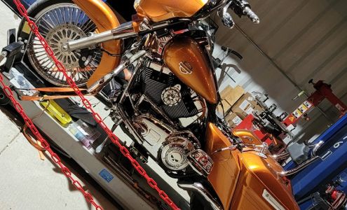 Poppy's Garage Savanna