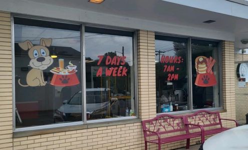 Candelore's Dog House Diner Elizabeth