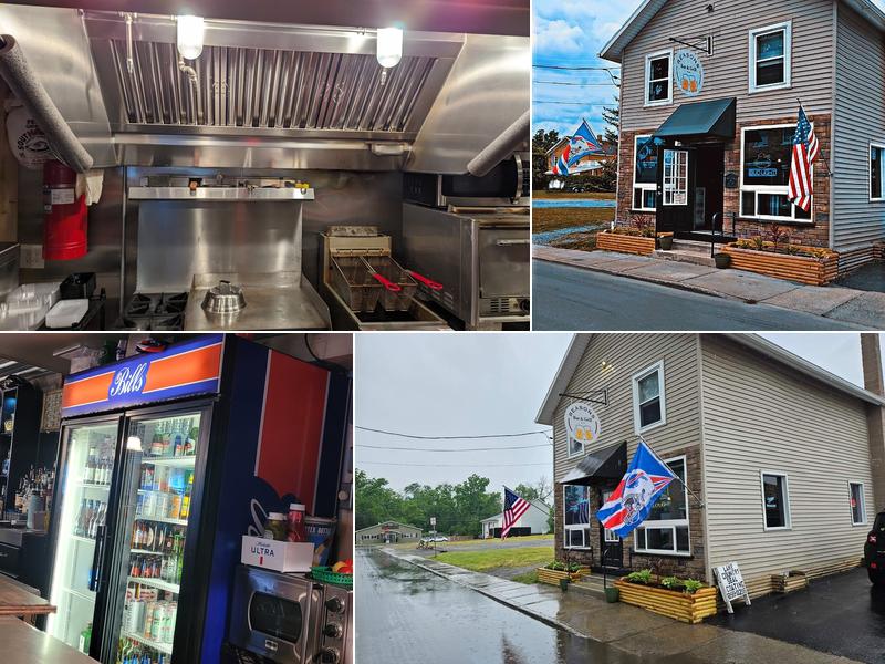 Reason's Bar & Grill 26 Coach St, Canandaigua