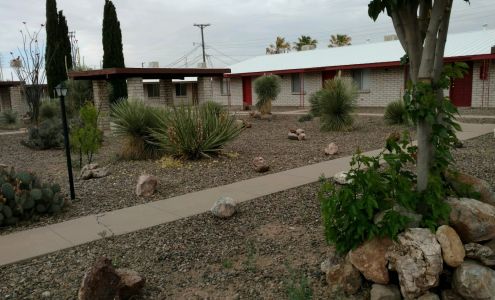 West Wind Apartments Deming