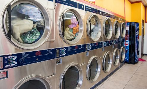 Launderland Coin Laundry - Main St.