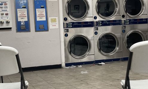 Laundromat Low Cost 24 Hours