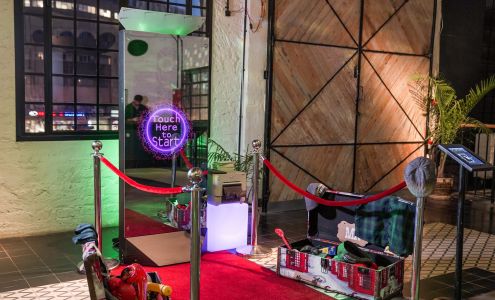 In The Mirror Photo Booth LLC