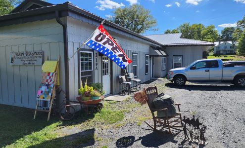 Bizzy Buzzards West Jefferson