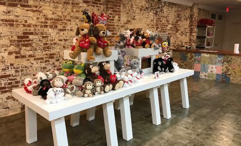 Rosey Posey's Flowers and Gifts 25173 AL-195, Double Springs Alabama 35553