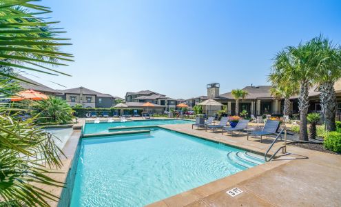 Hawthorne at Crenshaw