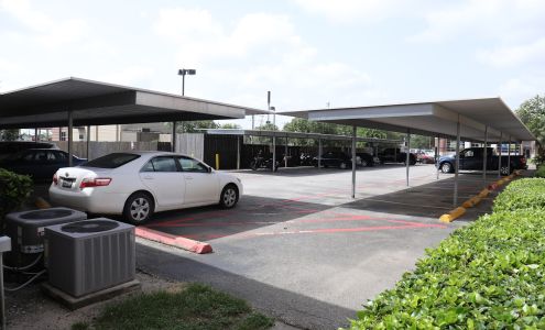 Palm Bluff Apartments