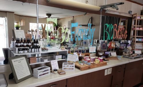 Joci and Friends LLC Neapolis