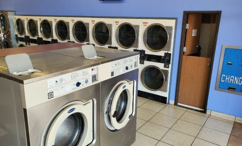 Launderland Coin Laundry LB