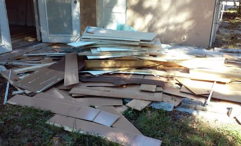 Trash and Junk Removal Delano