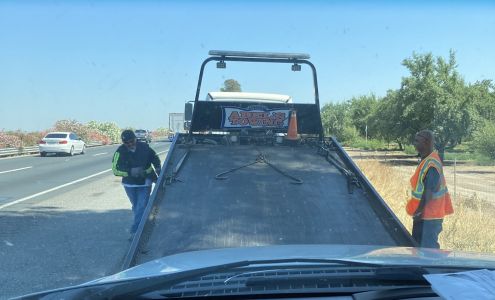 Abel's Towing Delano