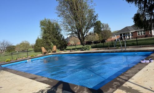 Signature Pool & Outdoor Living 2350 Commerce Pkwy, La Grange Kentucky 40031