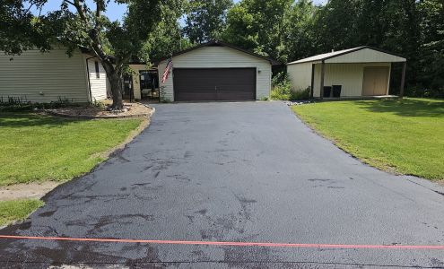 B & S Seal Coating & Striping West Frankfort