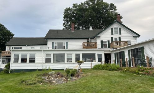 The Moorings Inn Southwest Harbor