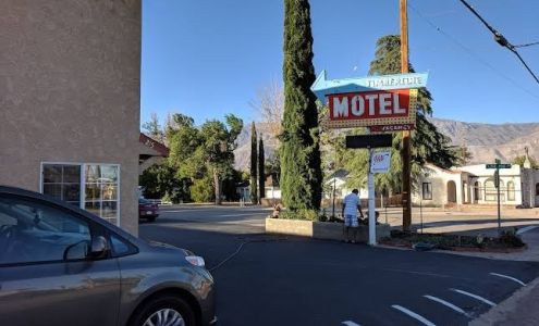 Timberline Motel Lone Pine