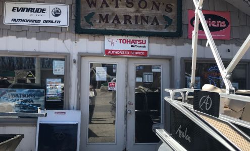 Watsons Marina Curtis