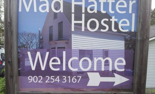 Mad Hatter Hostel Parrsboro