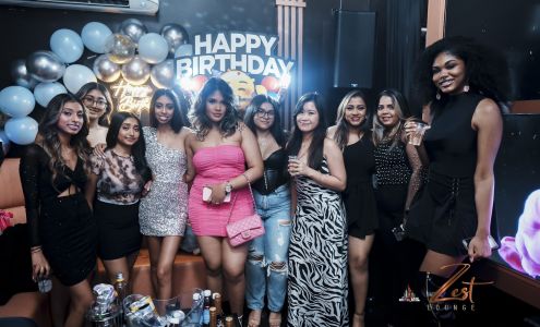 Zest Lounge South Richmond Hill