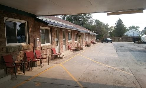 Ideal Motel & RV Park Roundup