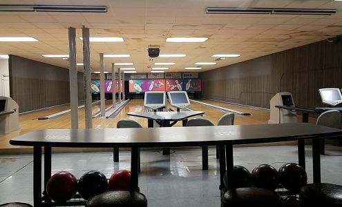 Split Happens Lanes Brillion