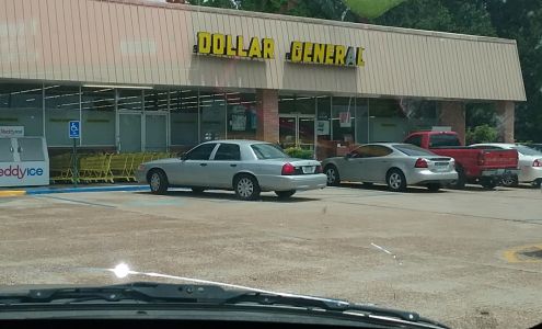 DG Market Pelahatchie