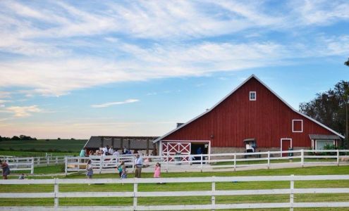 The Rustic Rose Barn Roland