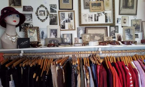 MacDonald House Lawrencetown beach cafe & Crafts Lawrencetown