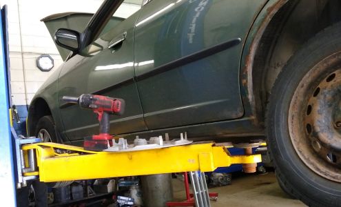 Pieces d'Auto Saguenay S & L Ltee Chicoutimi