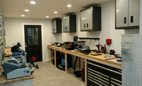 Car Keys Solutions | Clés Automobiles